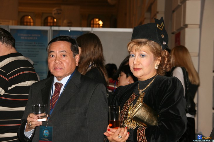 Виктор Г. Гарсия III с супругой