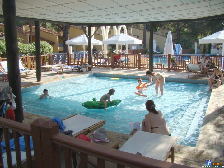 Городок Club Med Beldi, Турция, детский бассейн, расположен рядом с СЕМЕЙНЫМИ НОМЕРАМИ