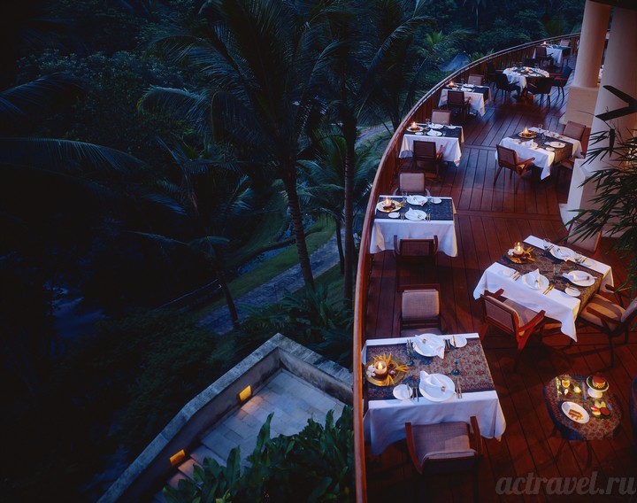  .  Four Seasons Resort Bali at Sayan