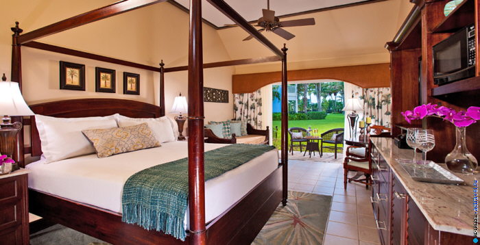 Номер Caribbean Honeymoon Premium Walkout Room отеля Beaches Turks & Caicos