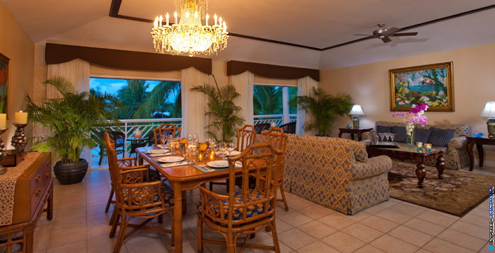 Номер Caribbean Penthouse One Bedroom Butler Suite отеля Beaches Turks & Caicos