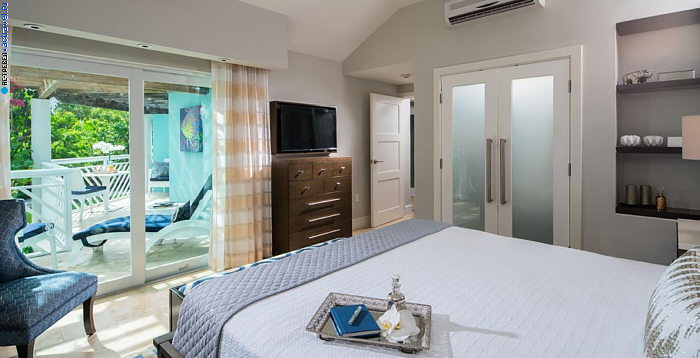 Номер Seaside Honeymoon One Bedroom Concierge Villa Suite отеля Beaches Turks & Caicos