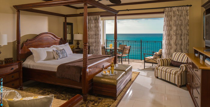 Номер Italian Beachfront Penthouse Two Bedroom Imperial Butler Family Suite отеля Beaches Turks & Caicos