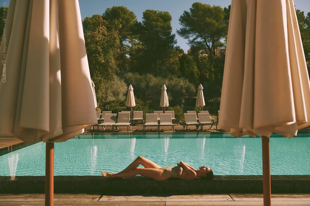 Бассейн в городке Club Med Opio en Provence, Франция
