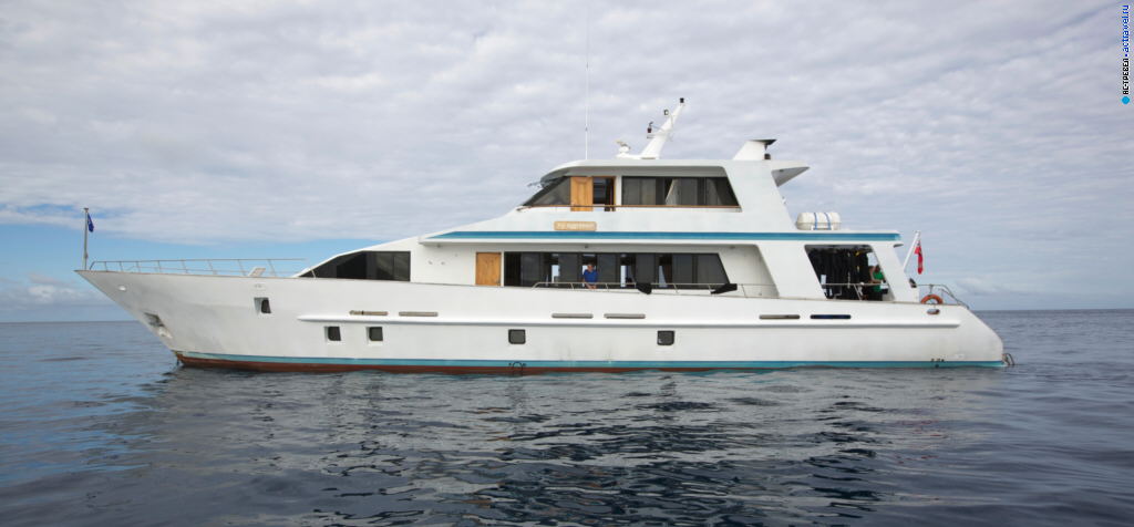 Яхта Fiji Aggressor