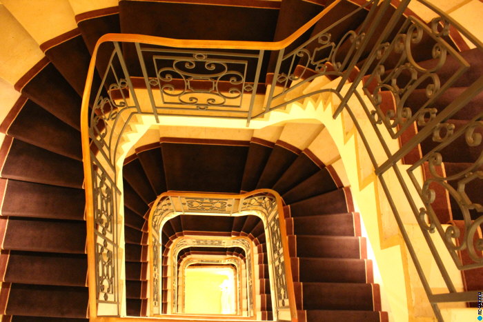 Лестница в отеле Le Richemond
