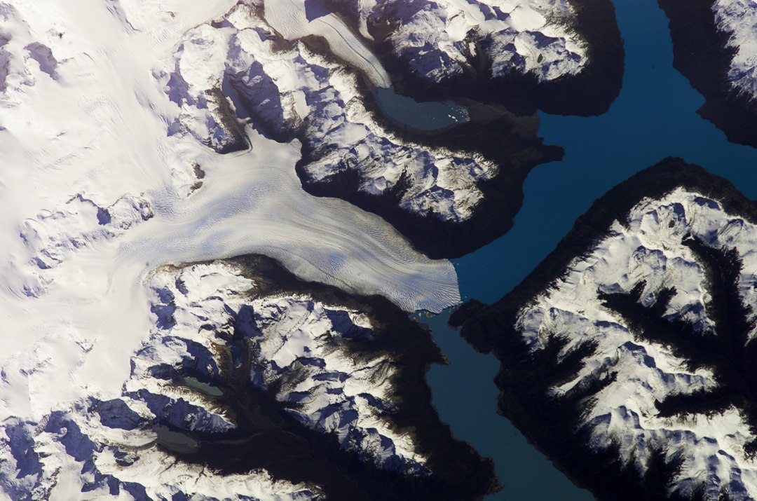 Ледник Перито-Морено, вид из космоса