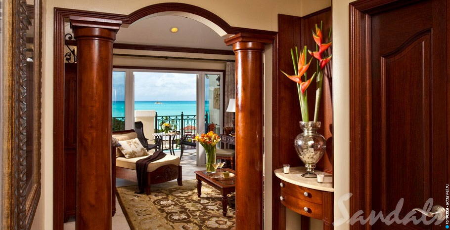 Номер Mediterranean Oceanview Penthouse One Bedroom Butler Suite в отеле Sandals Grande Antigua
