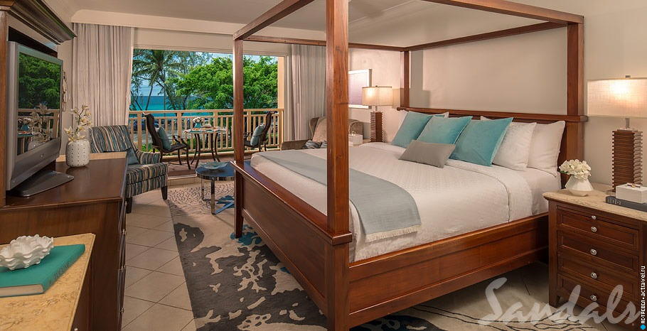 Номер Caribbean Honeymoon Oceanview Luxury Room в отеле Sandals Grande St. Lucian