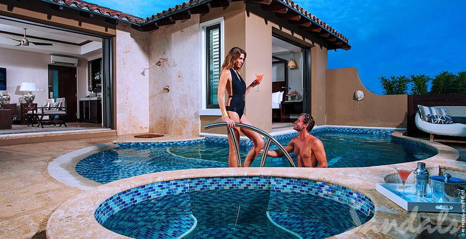 Номер South Seas Honeymoon One Bedroom Butler Suite with Private Pool Sanctuary в отеле Sandals Grenada