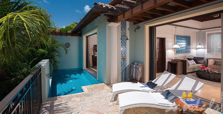 Номер South Seas One Bedroom Butler Villa  with Infinity Edge Pool в отеле Sandals Grenada