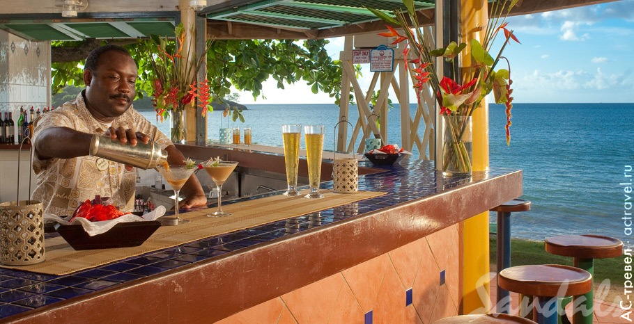 Ресторан Beach Bistro отеля Sandals Halcyon Beach