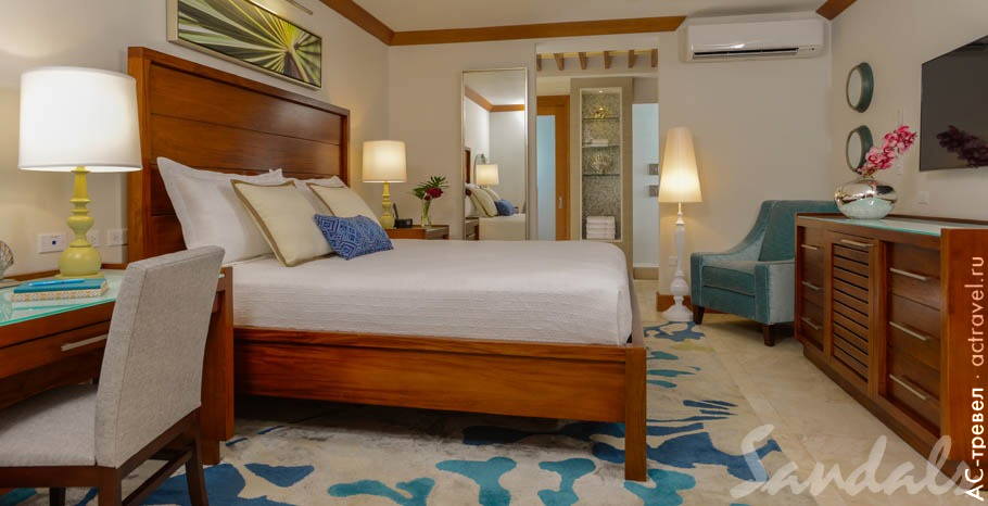 Номер Caribbean Luxury Honeymoon Room в отеле Sandals Negril