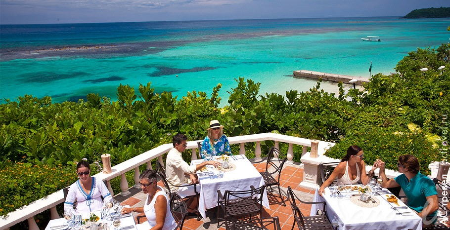 Ресторан Reef Terrace отеля Sandals Ochi