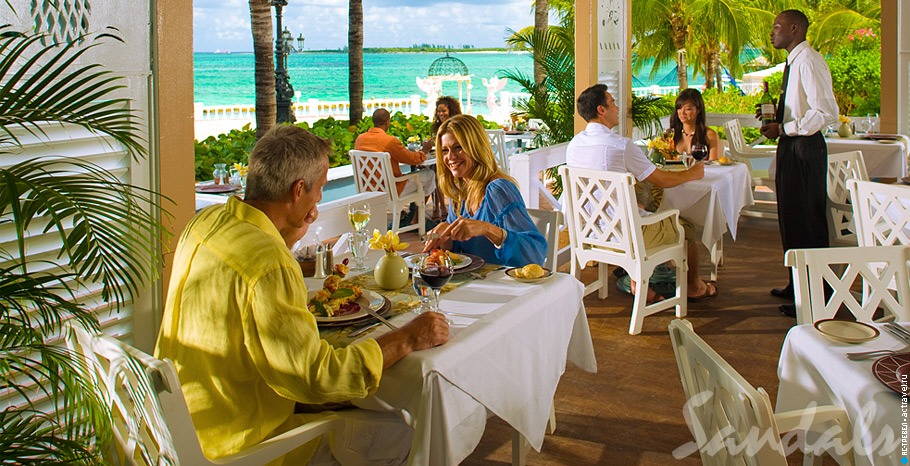 Ресторан Royal Café and Grill отеля Sandals Royal Bahamian