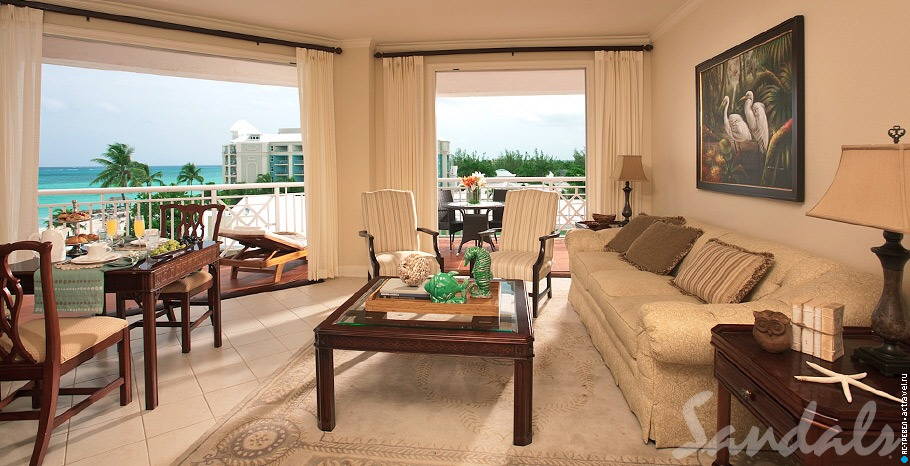 Номер Windsor Oceanfront Penthouse One Bedroom Butler Royal Suite в отеле Sandals Royal Bahamian