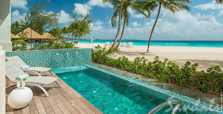 Номер Beachfront Prime Minister One Bedroom Butler Suite w/ Private Pool and Patio Tranquility Soaking Tub в отеле Sandals Royal Barbados