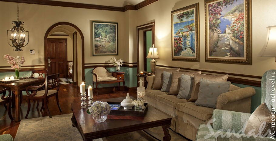 Номер Governor General Oceanfront One Bedroom Butler Suite в отеле Sandals Royal Plantation