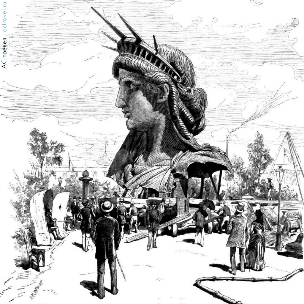 Голова Статуи Свободы в Париже