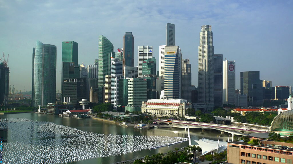 Расположение здания Fullerton (в центре снимка) в гавани Сингапура